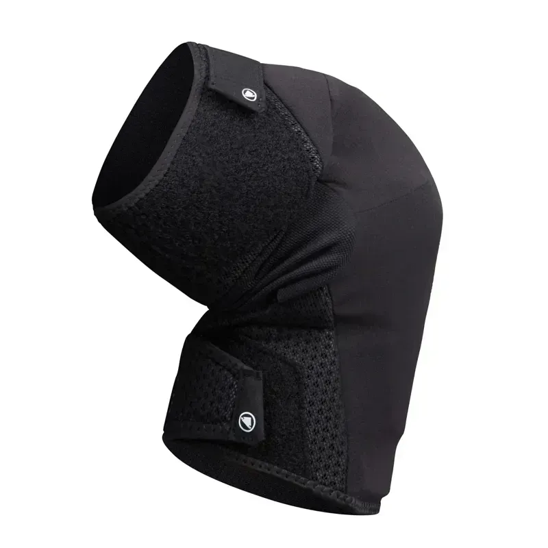 Endura SingleTrack Knee Pads in Black-1