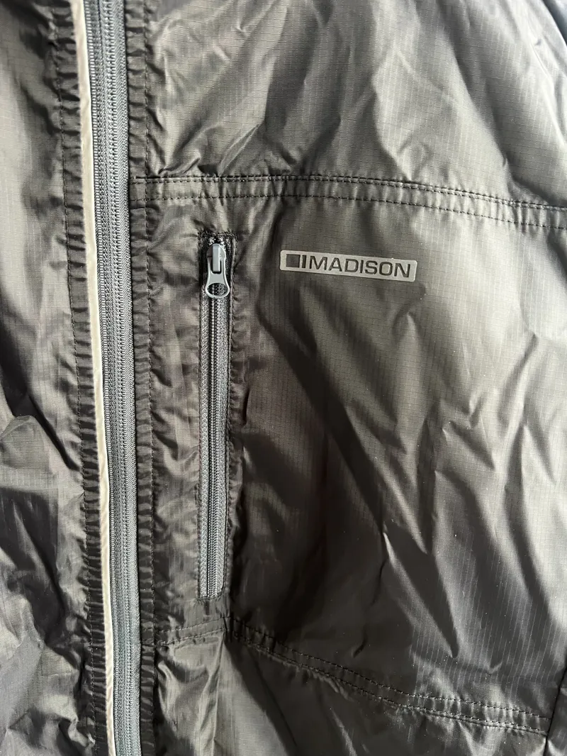 Warehouse clearance madison Freewheel Lightweight Jacket Medium Black-2