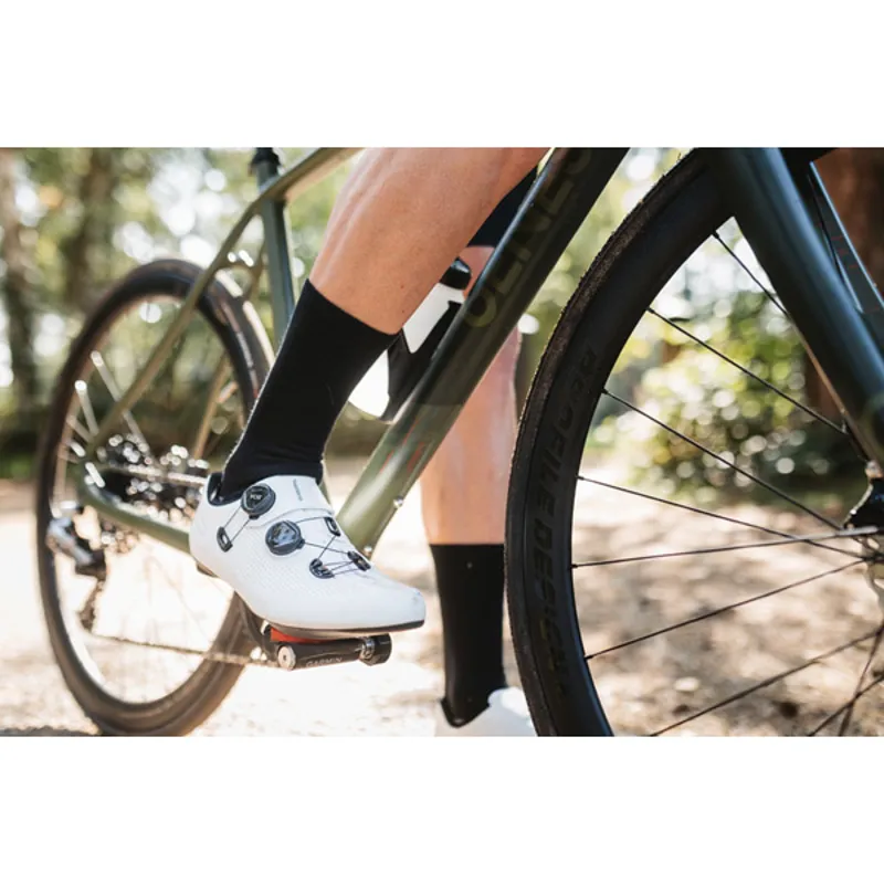 Madison Isoler Merino Deep Winter socks in green-2