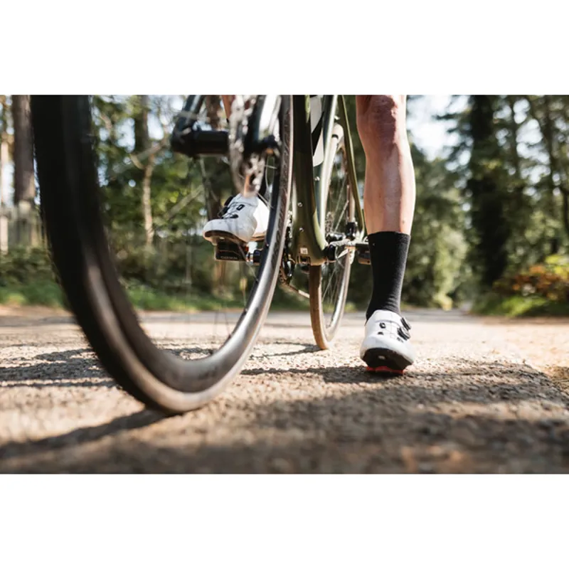 Madison Isoler Merino Deep Winter socks in green-3